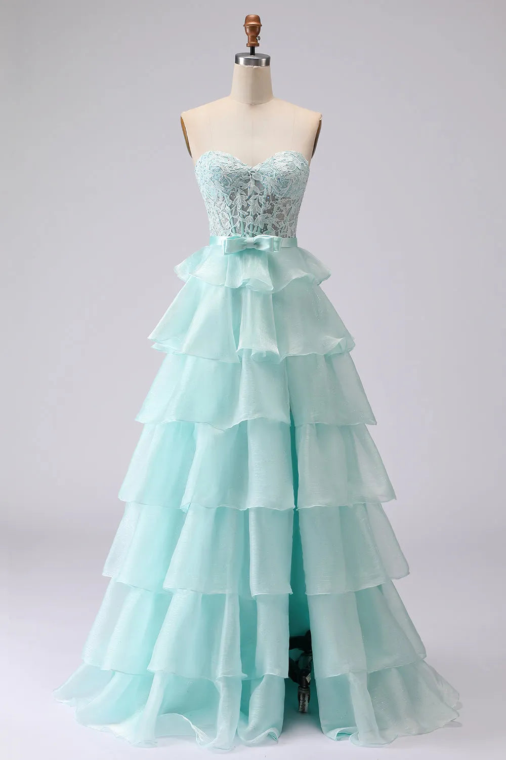 Romantic Ball Gown Sweetheart Neck Sleeveless Lace-Up Back Floor-Length Prom Dresses
