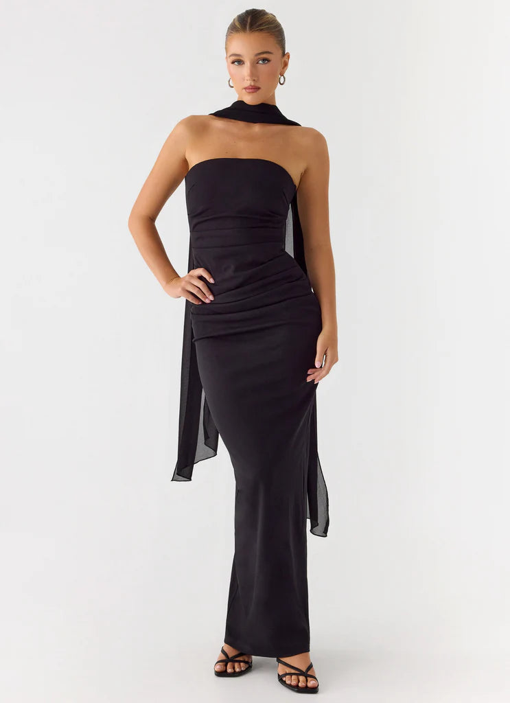 Black Strapless Halter Neck Ruched Maxi Evening Prom Dress For Elegant Formal Evening Events