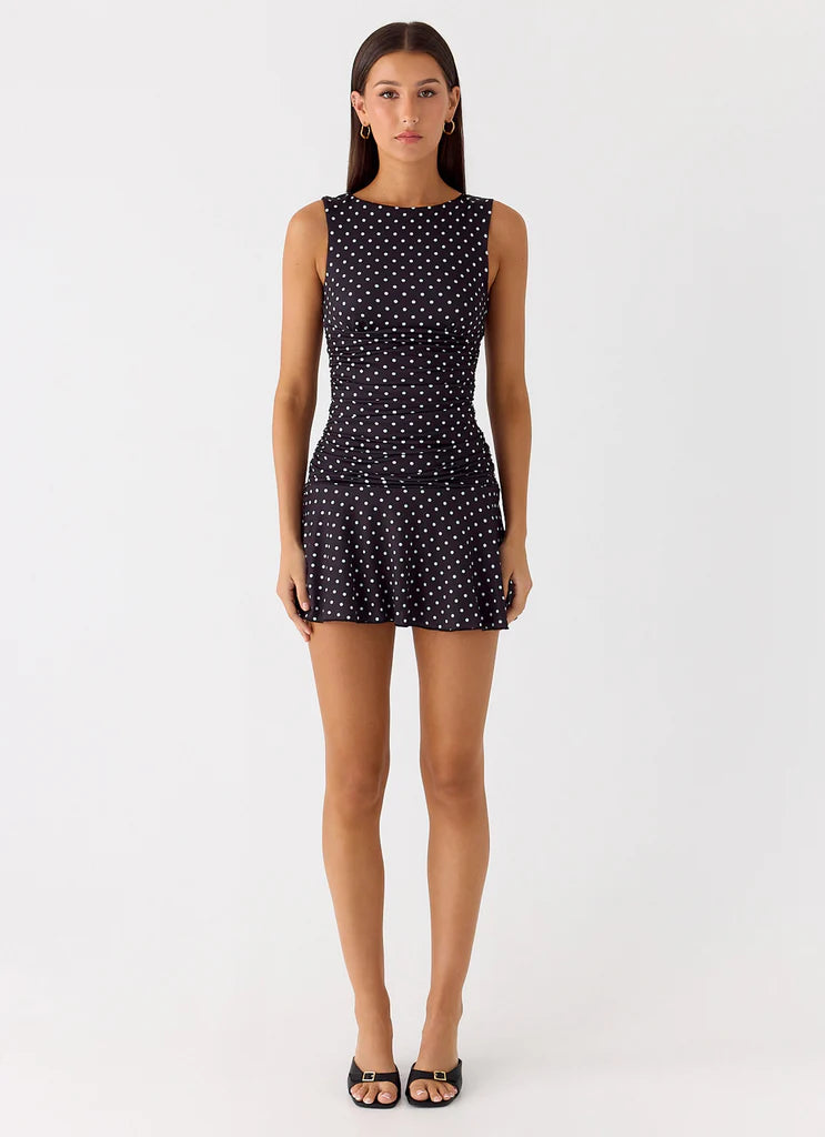 Black White Polka Dot Sleeveless Ruched Flared Mini Dress For Elegant Casual Party Events