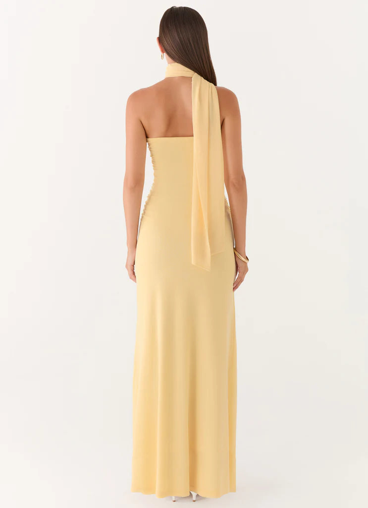 Butter Yellow Halter Neck Ruched Backless Maxi Prom Dress For Elegant Formal Evening Events