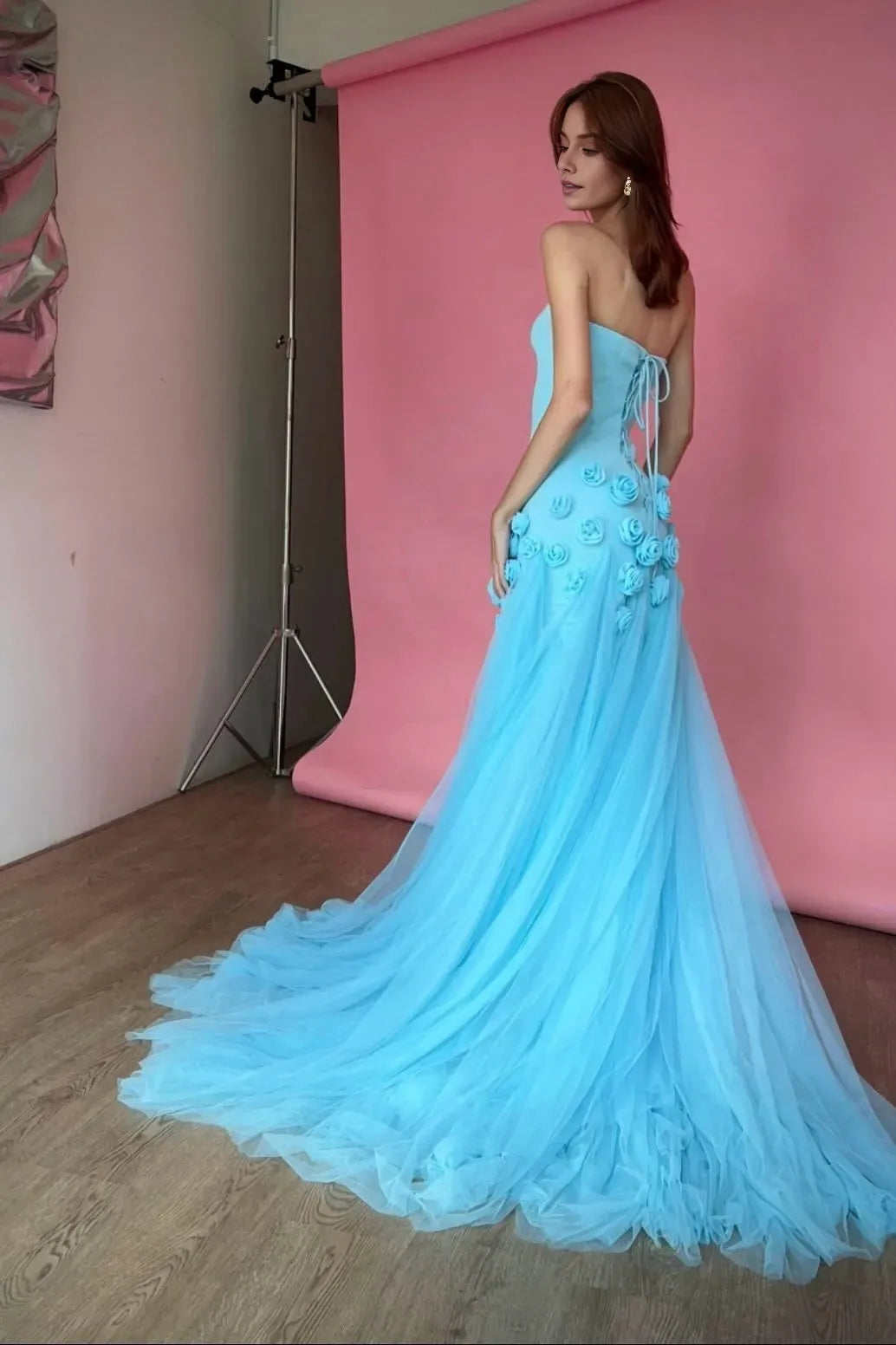 Charming A-Line Mermaid Strapless Tulle Sleeveless Open-Back Back Zip Prom Dress with 3D Flowers Slit