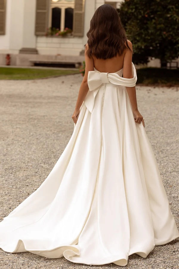 Chic Ballgown Sweetheart Off-The-Shoulder Bow Back Train Wedding Dresses