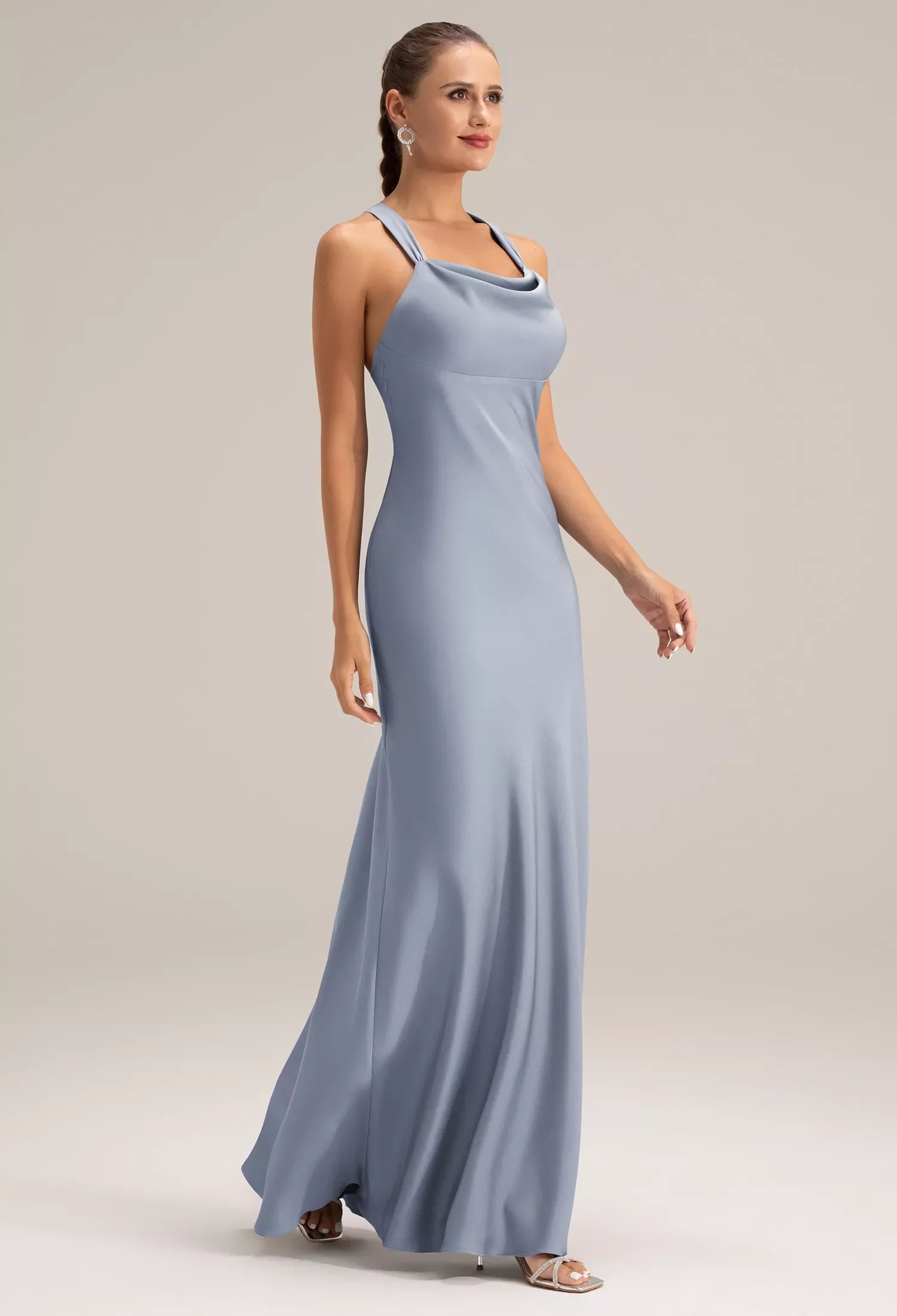 Chic Dusty Blue Sheath Halter Neck Sleeveless Twist-Back Floor-Length Evening Dresses