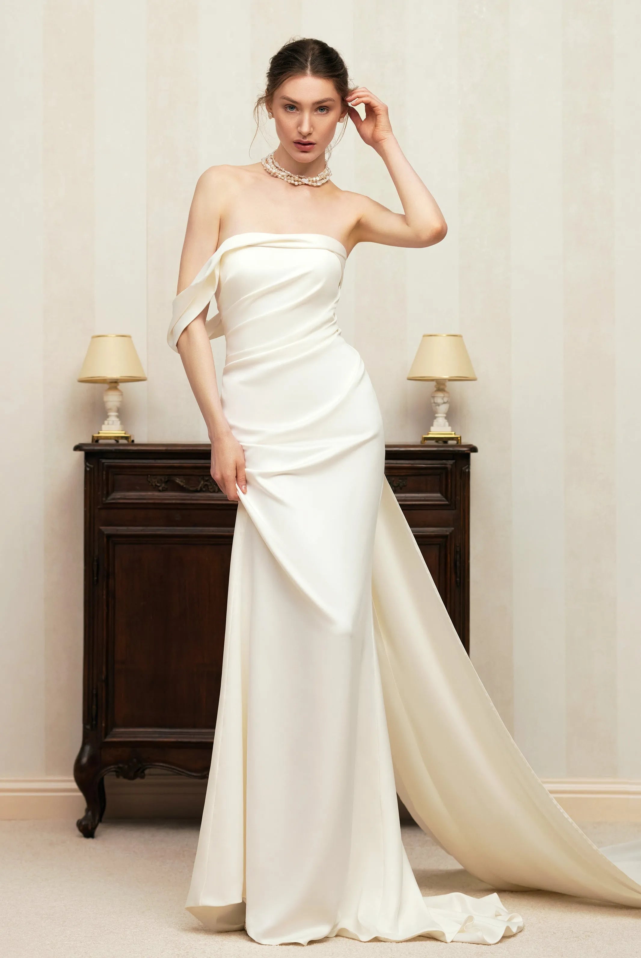 Chic Mermaid Asymmetrical Strapless Open-Back Floor-Length Wedding Dresses