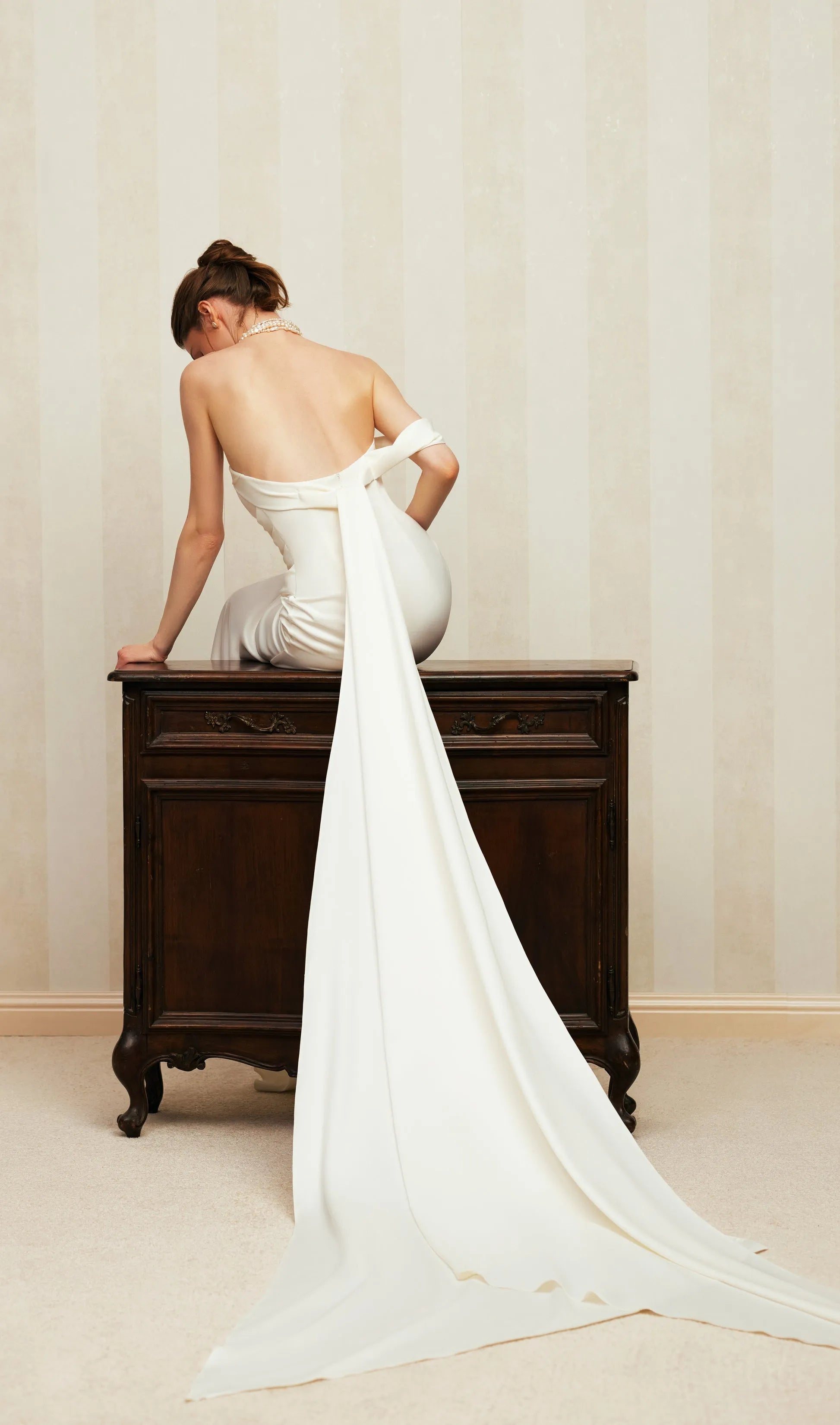 Chic Mermaid Asymmetrical Strapless Open-Back Floor-Length Wedding Dresses