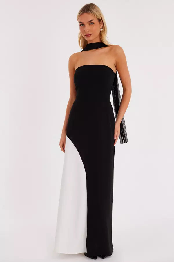 Chic Sheath Halter Neck Bicolor Sleeveless Open Back Floor Length Formal Prom Dresses