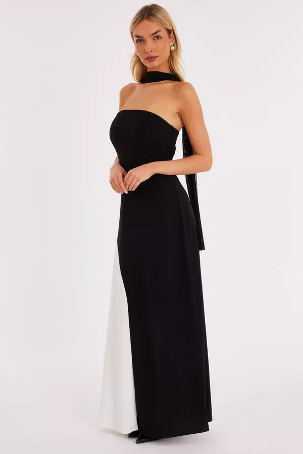 Chic Sheath Halter Neck Bicolor Sleeveless Open Back Floor Length Formal Prom Dresses
