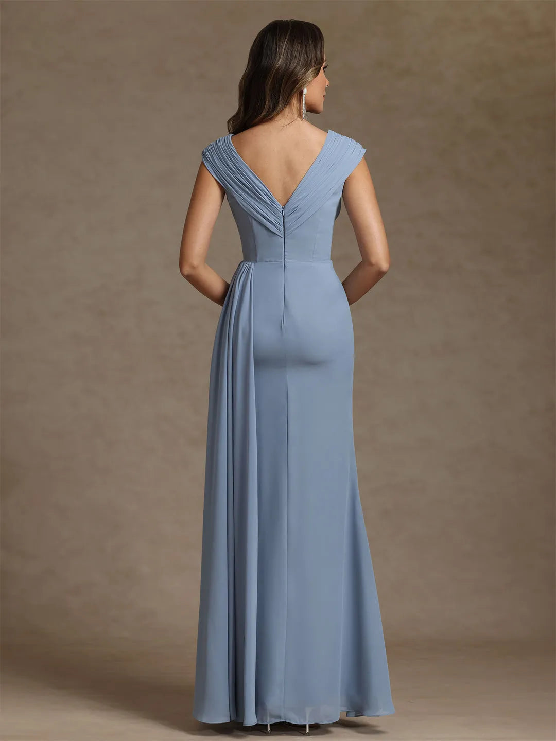 Chic Sheath V-Neck Ruched-Sleeve Zip Back Long Mother of the Bride Dresses