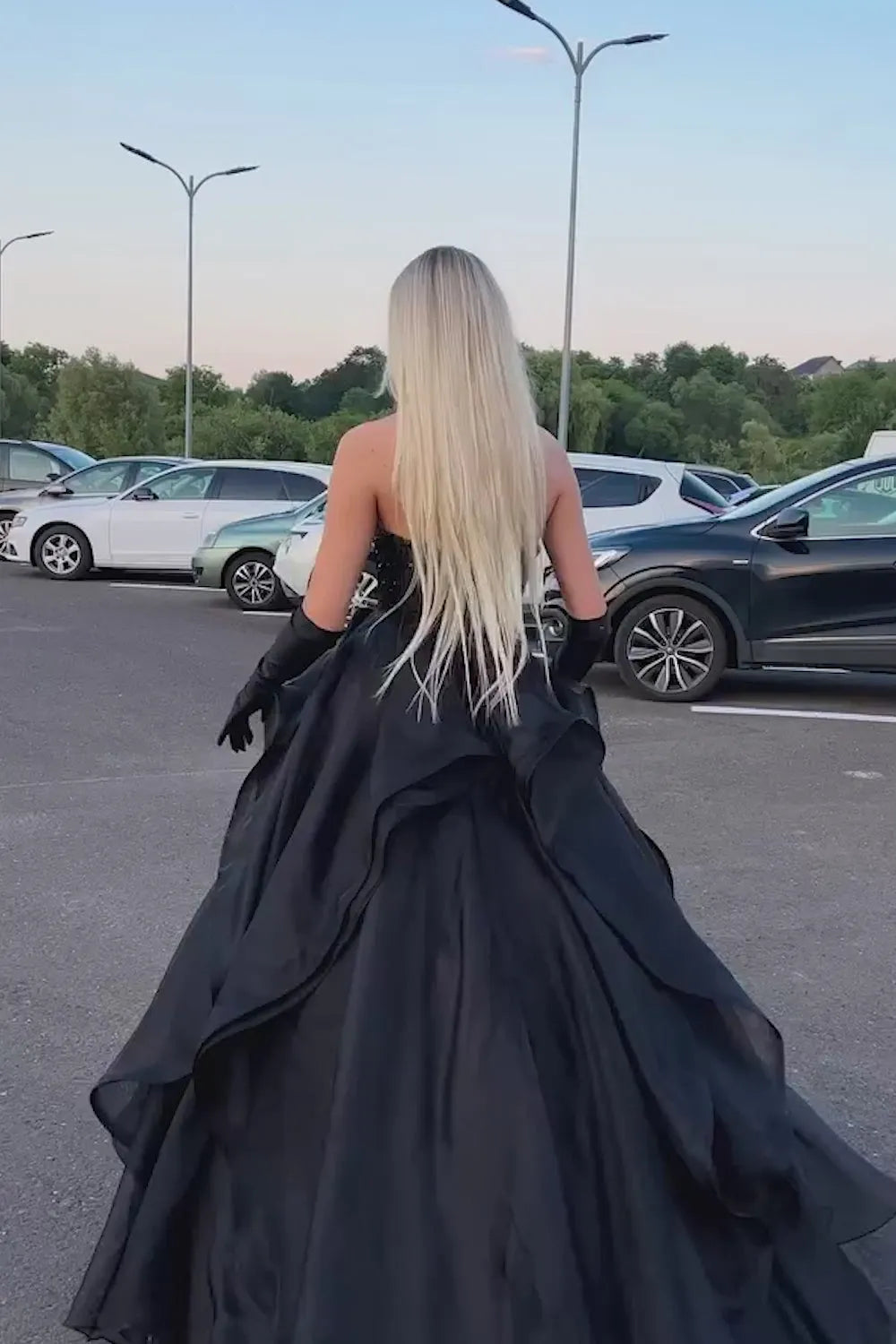 Dramatic Ballgown Sweetheart Sleeveless Open Back Floor-Length Evening Dresses