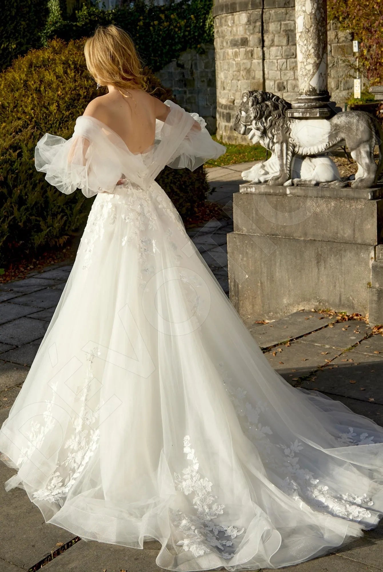 Dreamy Ball Gown Sweetheart Off-the-Shoulder Lace-Up Back Floor-Length Wedding Dresses