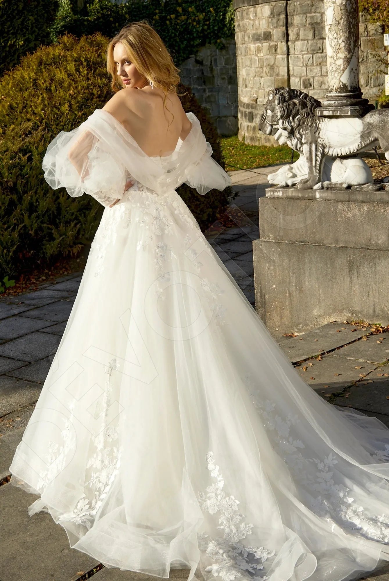 Dreamy Ball Gown Sweetheart Off-the-Shoulder Lace-Up Back Floor-Length Wedding Dresses