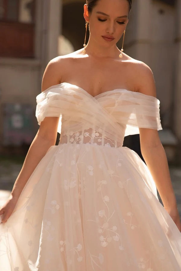 Dreamy Ballgown Sweetheart Off-The-Shoulder Sheer Back Train Wedding Dresses