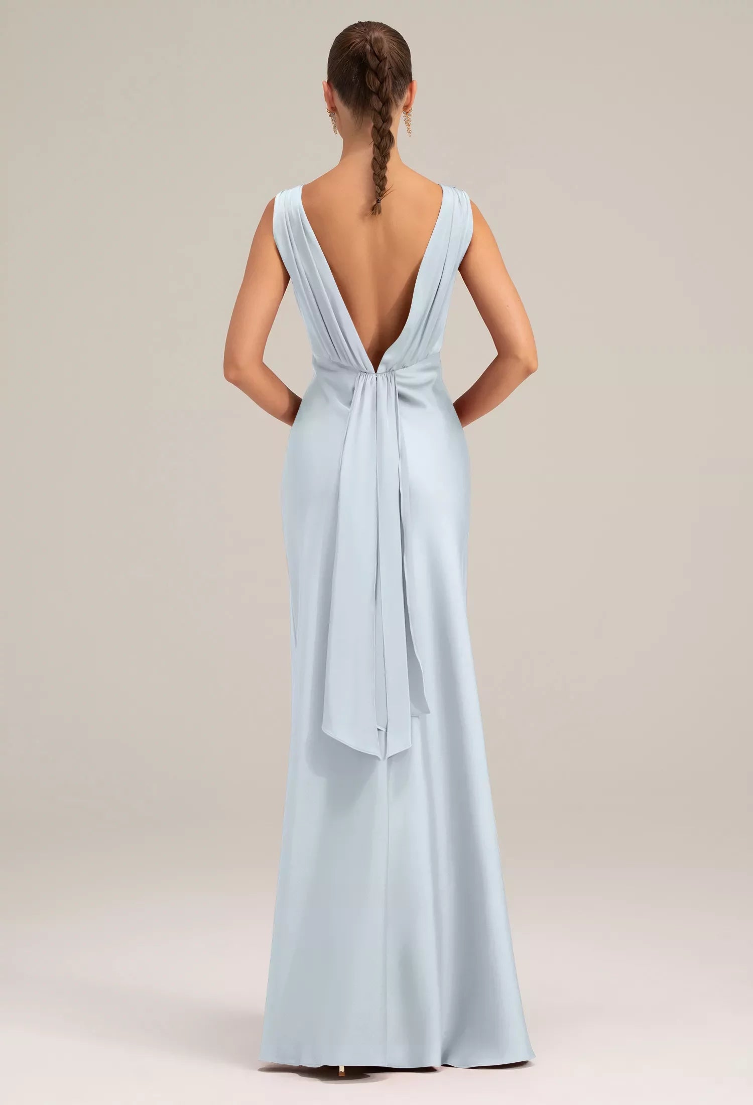 Elegant A-Line Boat Neck Sleeveless Deep V-Back Floor-Length Evening Dresses