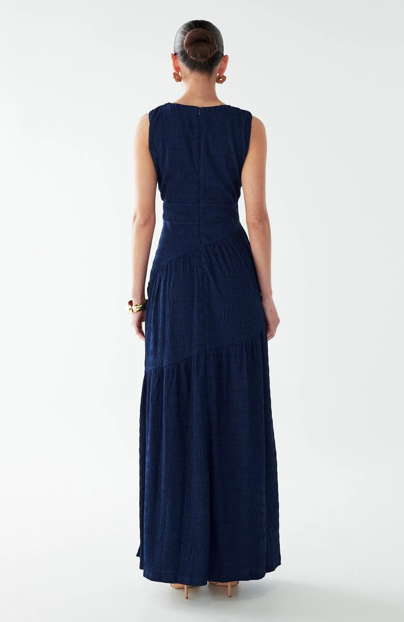 Elegant A-Line Deep-V Sleeveless Tiered-Skirt Floor-Length Formal Prom Dresses