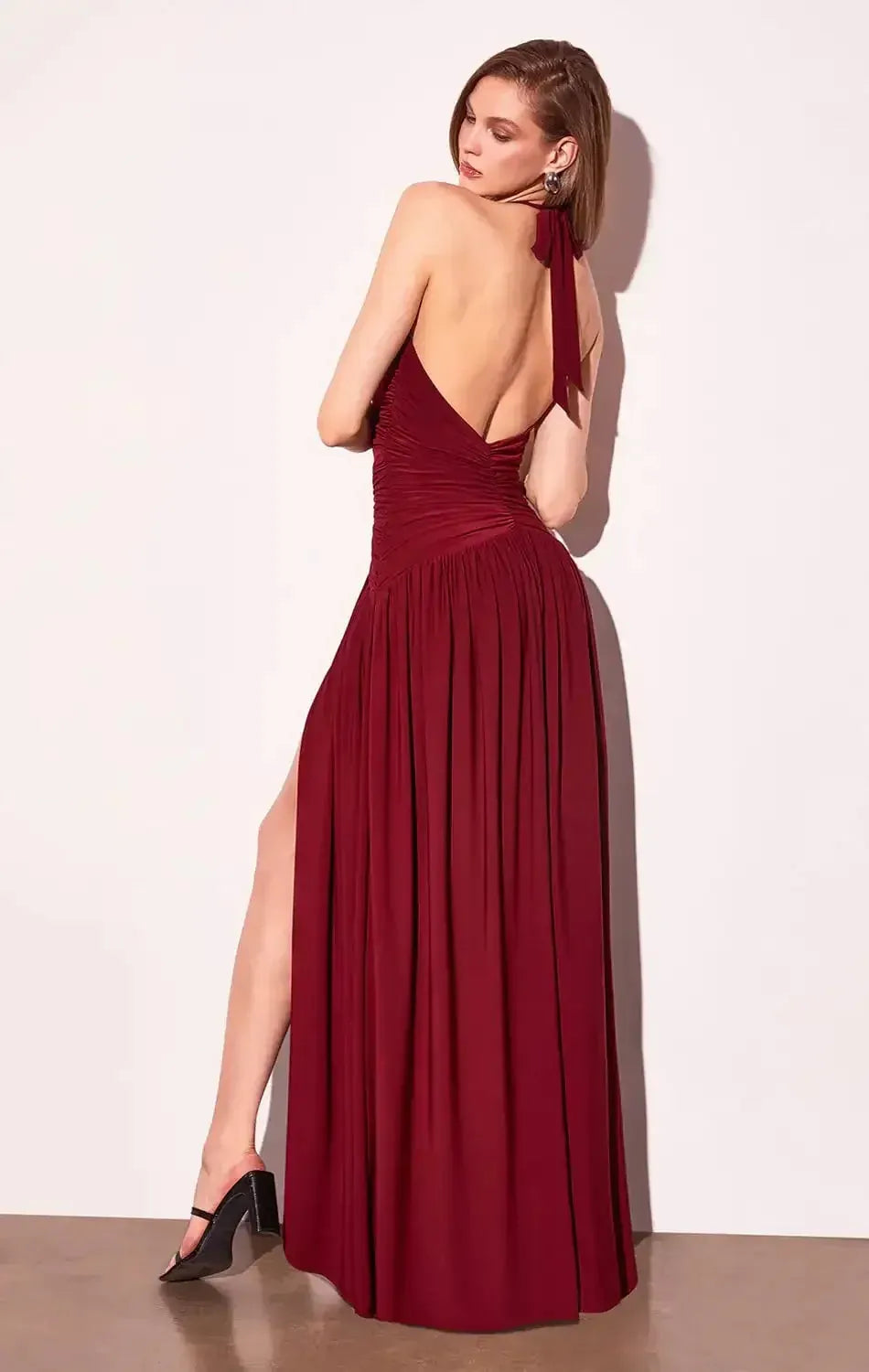Elegant A-Line Halter-Neck Sleeveless Bow-Back Floor-Length Prom Dress