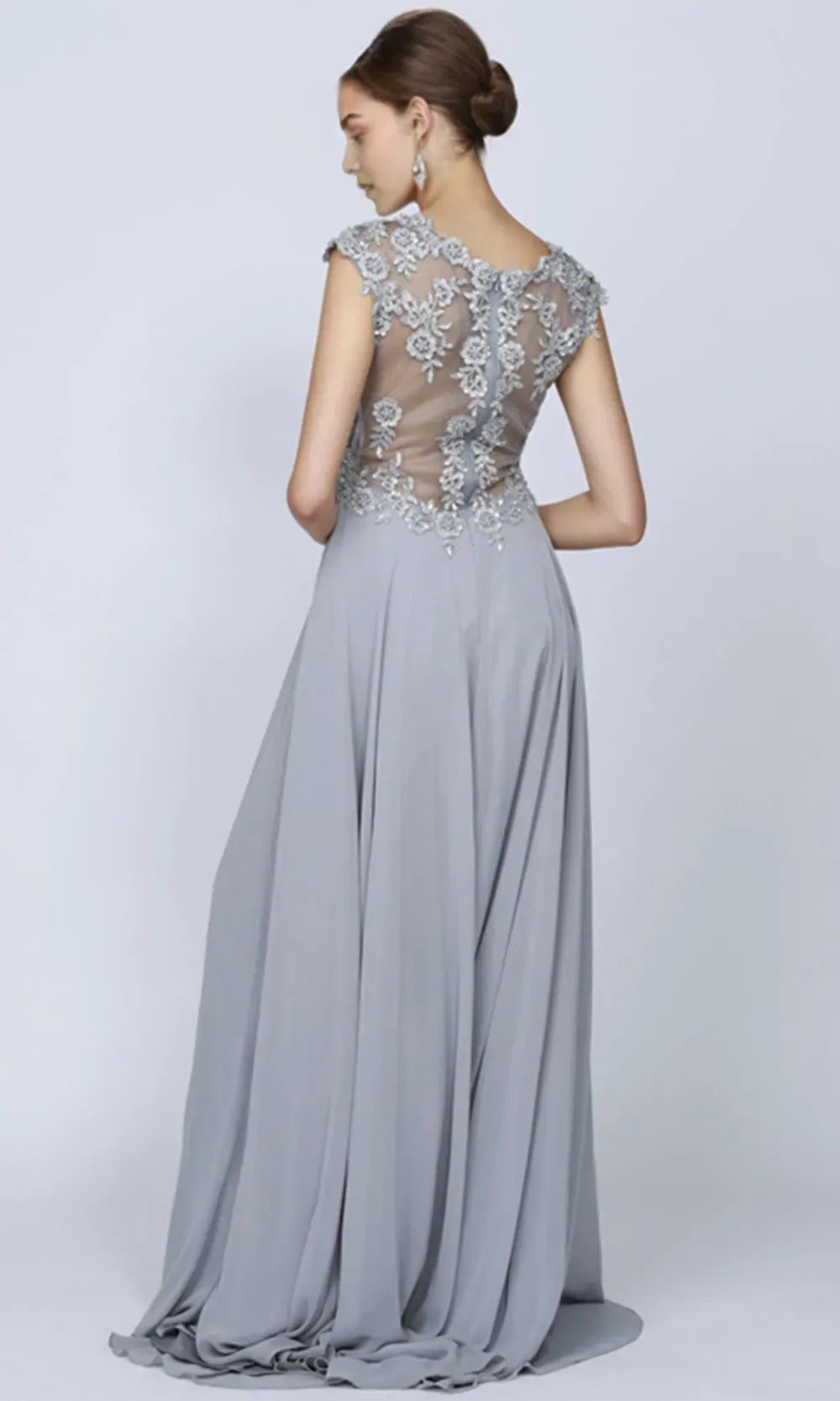 Elegant A-Line Illusion Neck Cap Sleeve Lace-Embellished Ruched Bodice Floor-Length Mother of the Bride Dress ﻿