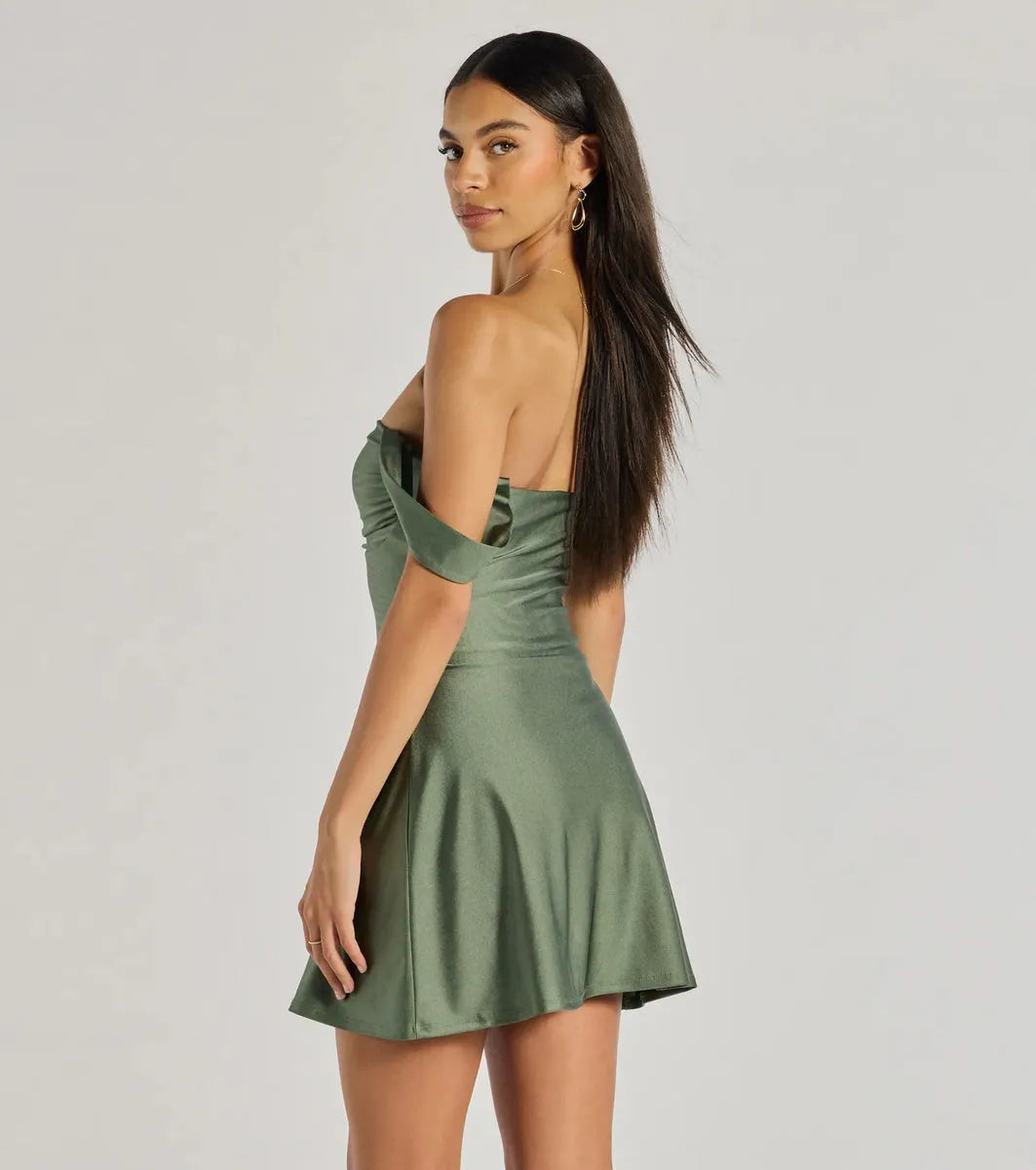 Elegant A-Line Off-The-Shoulder Sleeveless Solid Back Mini Satin Homecoming Dresses