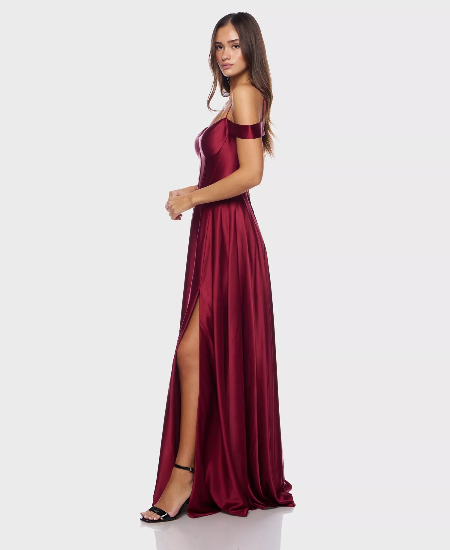 Elegant A-Line Sweetheart Cold-Shoulder Zip Back Long Party Dresses