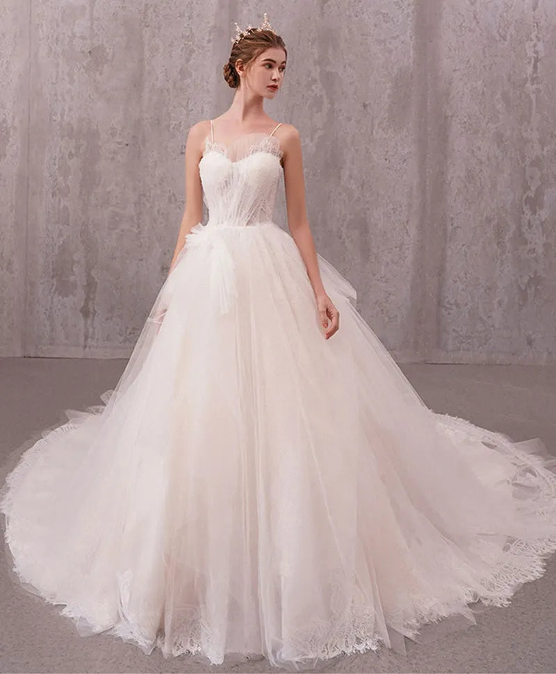 Elegant A-Line Sweetheart Neck Spaghetti Strap Tulle Lace Lace-Up Sweep/Brush Train  Wedding Dress