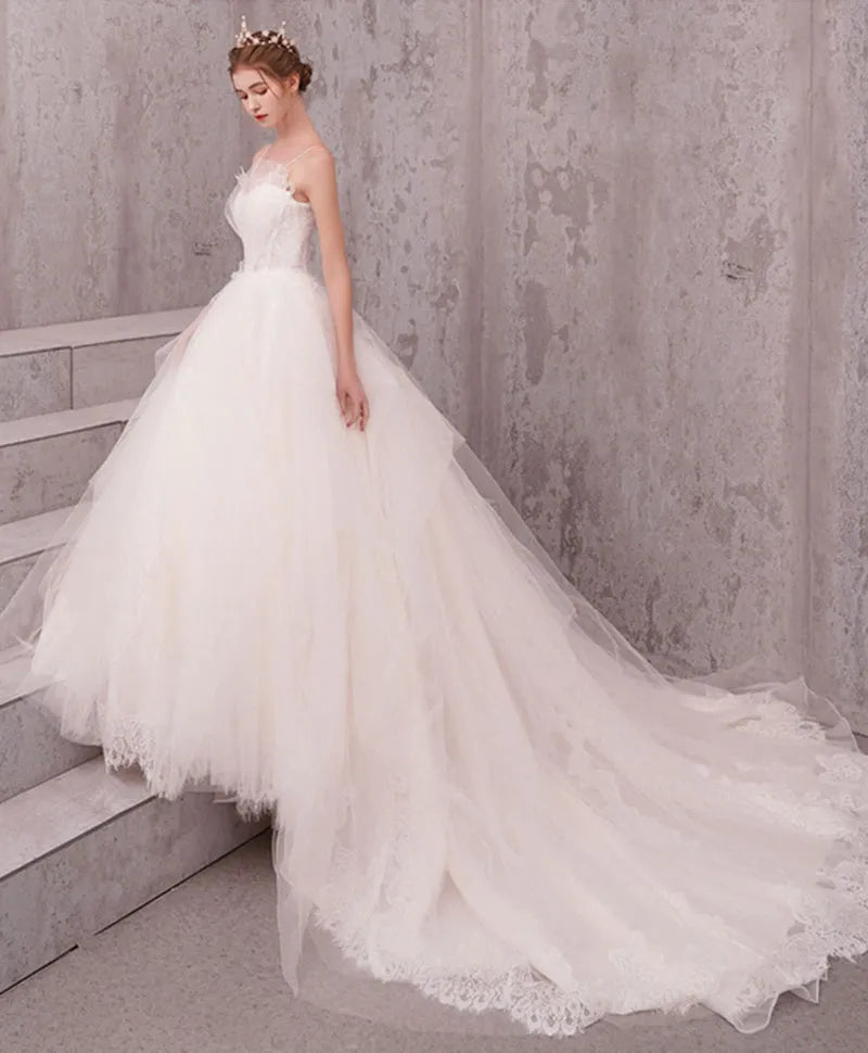 Elegant A-Line Sweetheart Neck Spaghetti Strap Tulle Lace Lace-Up Sweep/Brush Train  Wedding Dress