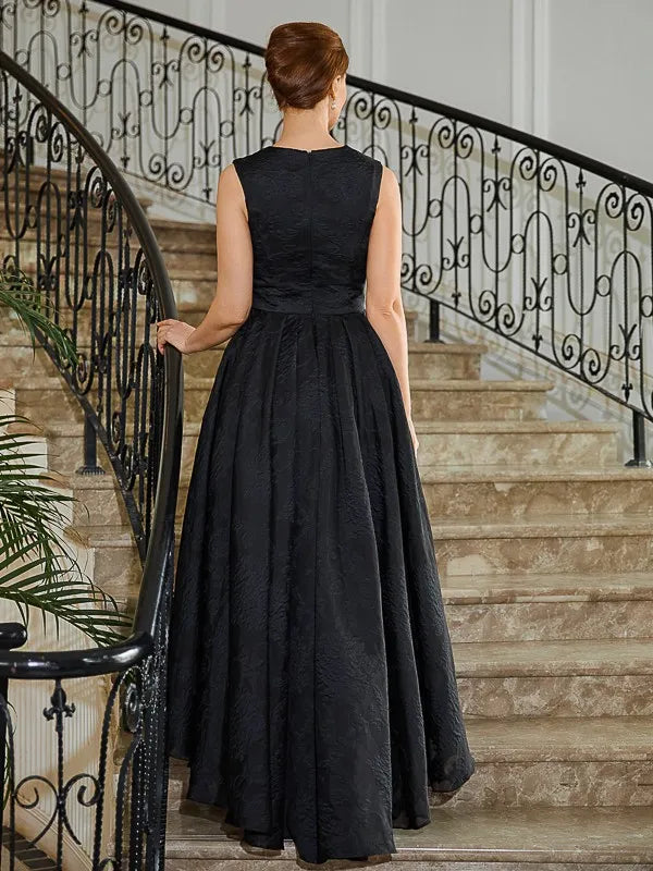 Elegant Ballgown Crew Neck Sleeveless Zip Back High-Low Length Mother Of The Bride Dresses
