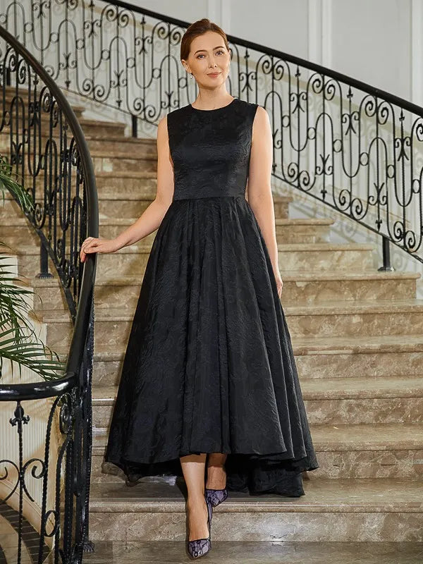 Elegant Ballgown Crew Neck Sleeveless Zip Back High-Low Length Mother Of The Bride Dresses