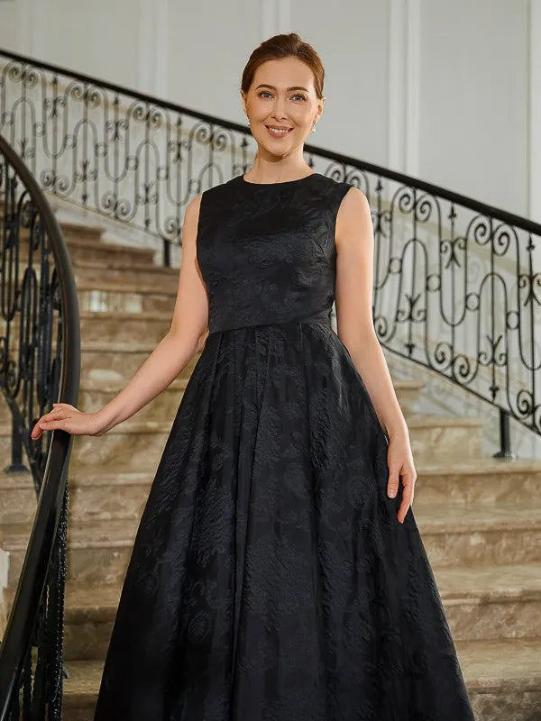 Elegant Ballgown Crew Neck Sleeveless Zip Back High-Low Length Mother Of The Bride Dresses
