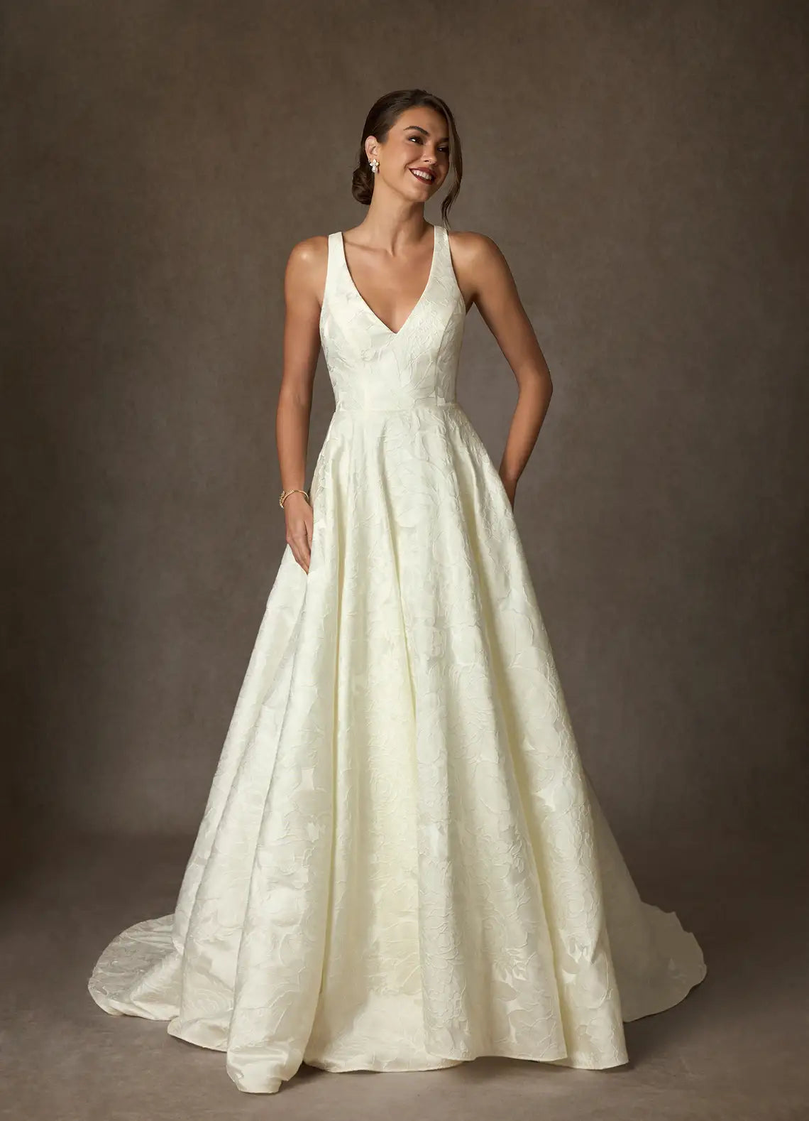 Elegant Ballgown Deep V Neck Sleeveless Bow Back Long Wedding Dresses