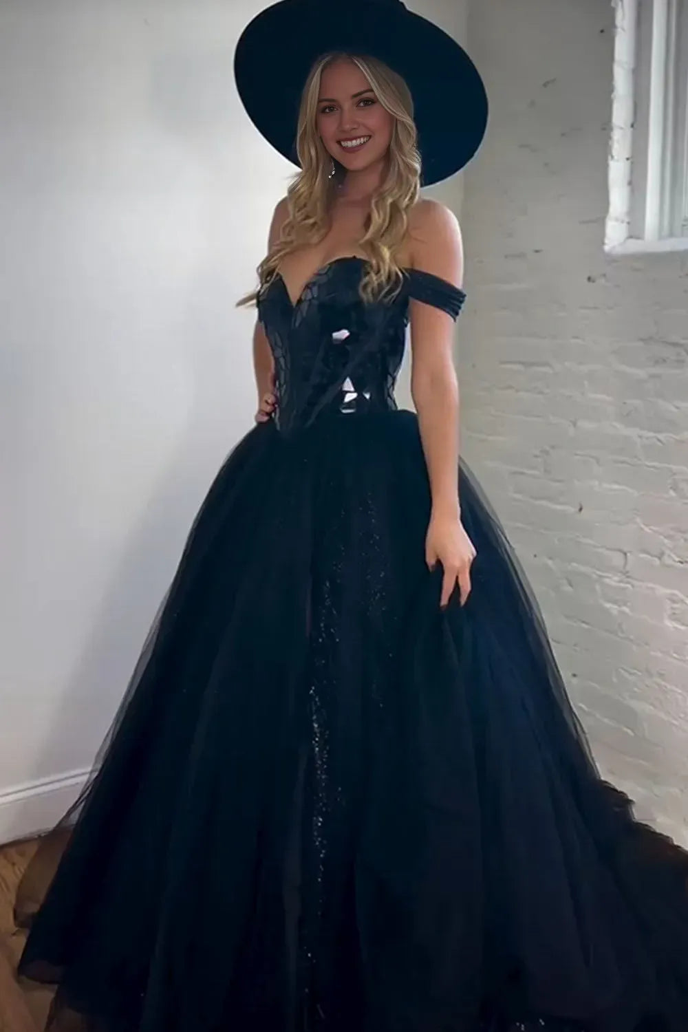 Elegant Black A-Line Off The Shoulder Sleeveless Glitter Tulle Back Zip High-Slit Floor-Length Prom Dress With Split Hot Sale