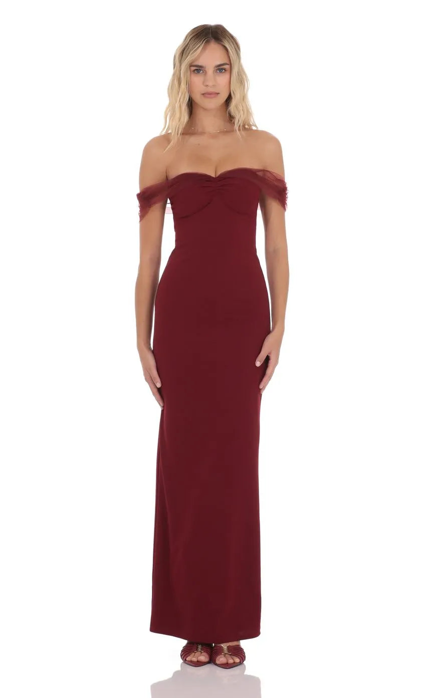 Elegant Burgundy Sheath Off-the-Shoulder Sleeveless Tulle Open-Back Floor-Length Prom Dress with Slit