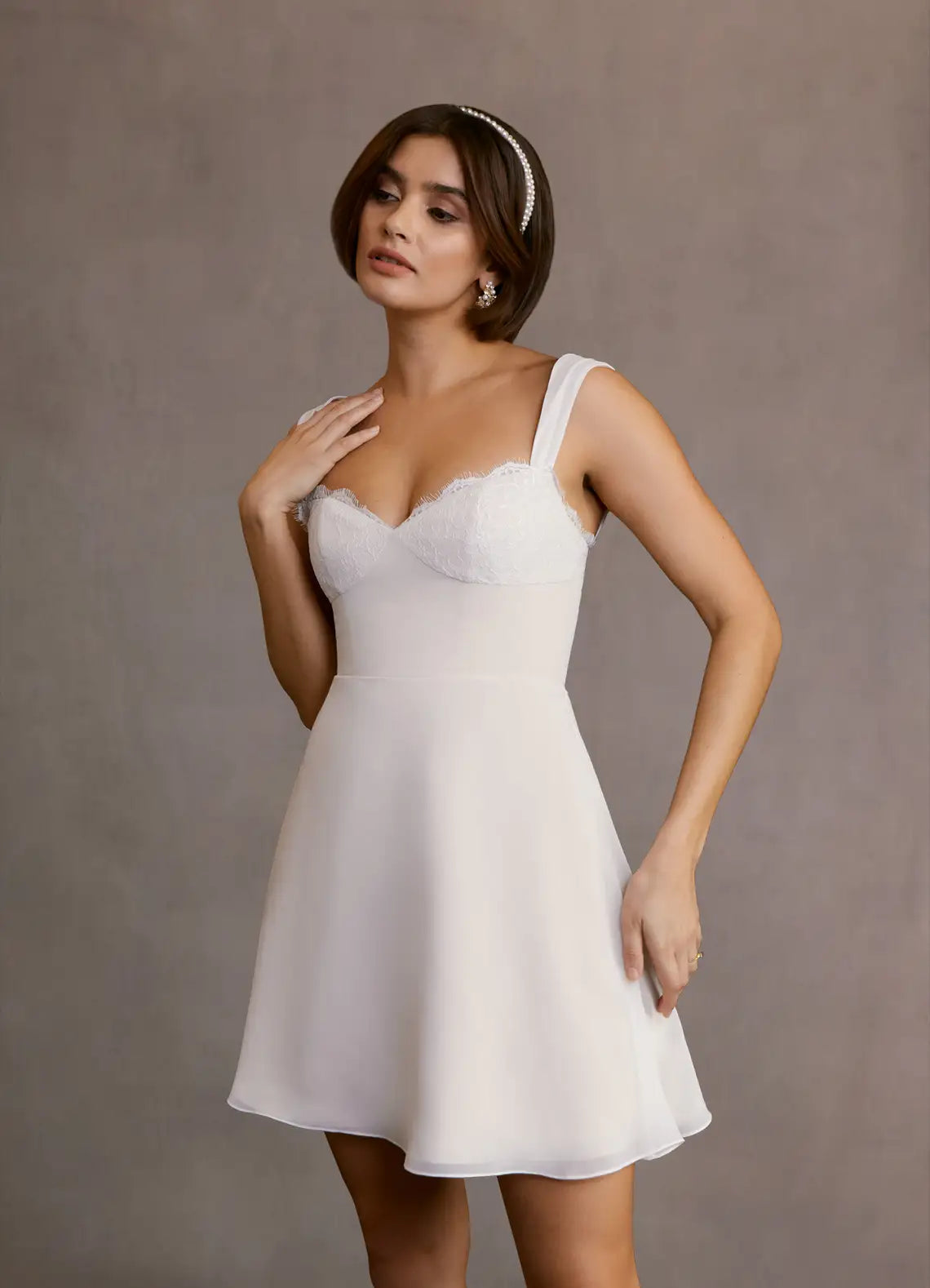 Elegant Fit-and-Flare Sweetheart Wide-Strap Lace Up Back Short Homecoming Dresses