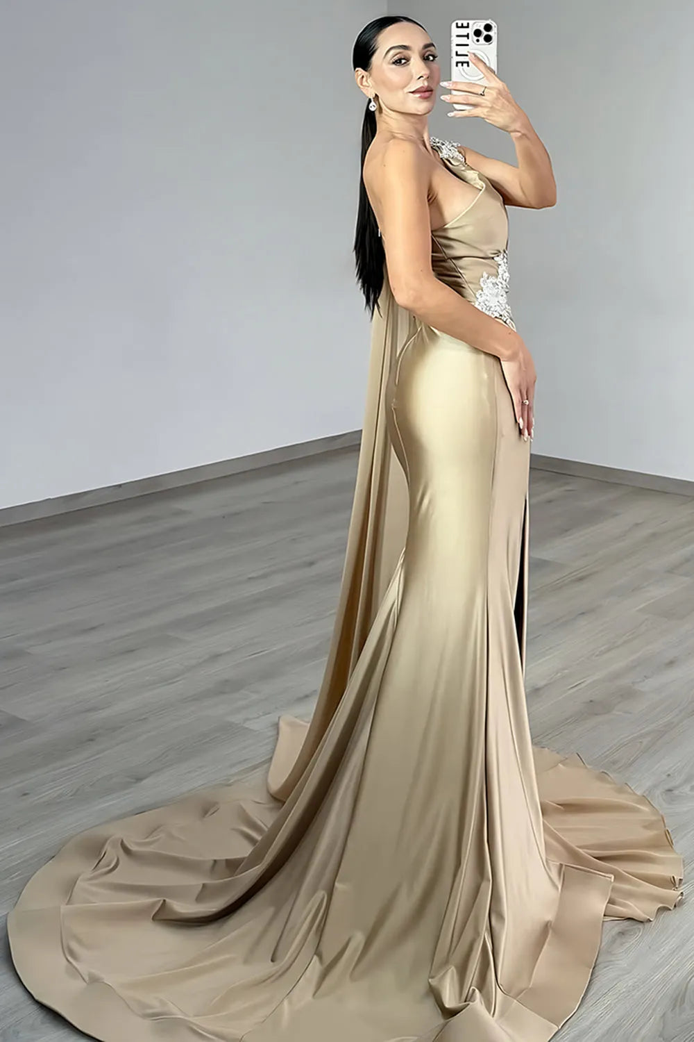 Elegant Gold Mermaid One-Shoulder Sleeveless Ruched Back Zip Floor-Length Prom Dress with Slit
