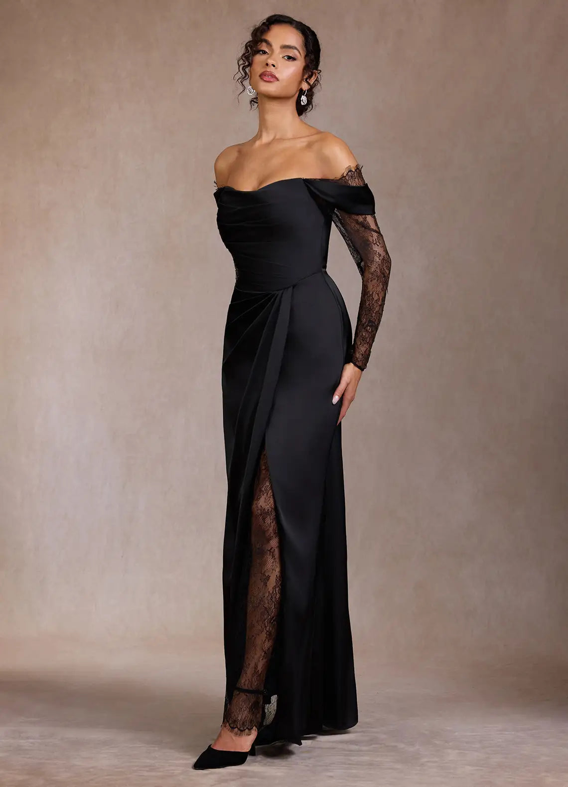 Elegant Mermaid Off-The-Shoulder Lace Long Sleeve V-Back Floor-Length Prom Dresses