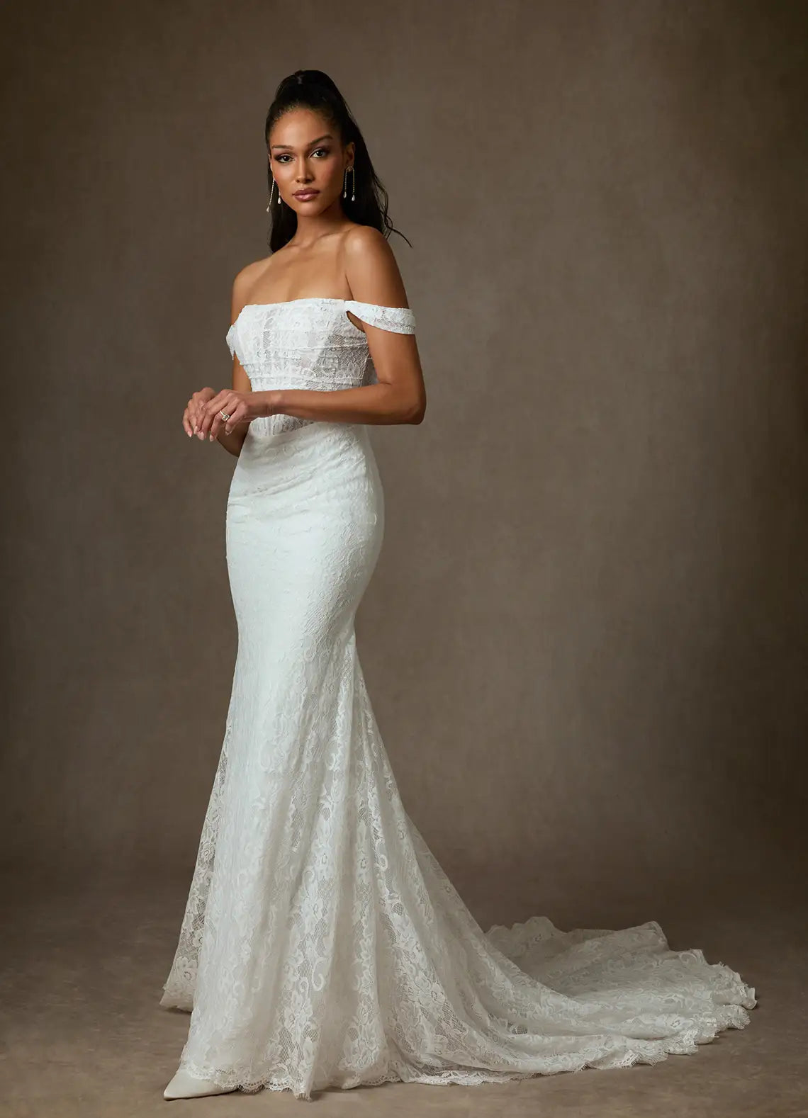 Elegant Mermaid Off-The-Shoulder Spaghetti Straps Button Back Pleated Wedding Dresses