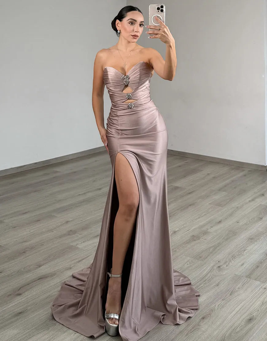 Elegant Mermaid Strapless Beaded-Cutout Floor-Length Prom Dress