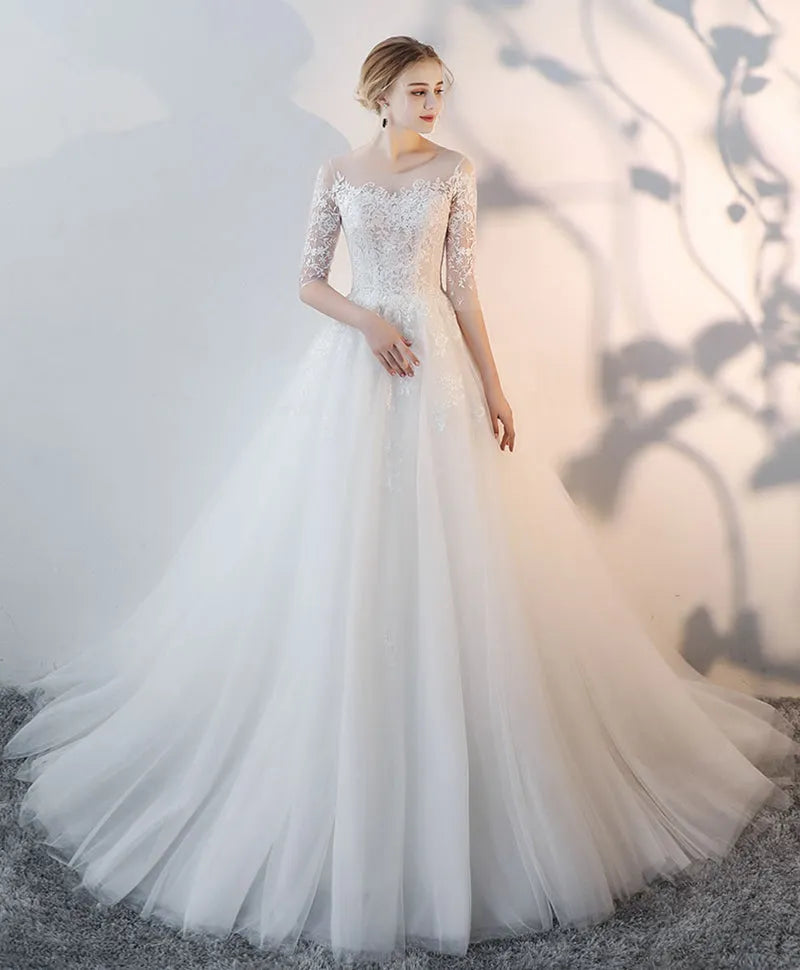 Elegant Round Neck Tulle Lace Half Sleeve Lace-Up Sweep/Brush Train Wedding Dress for sale