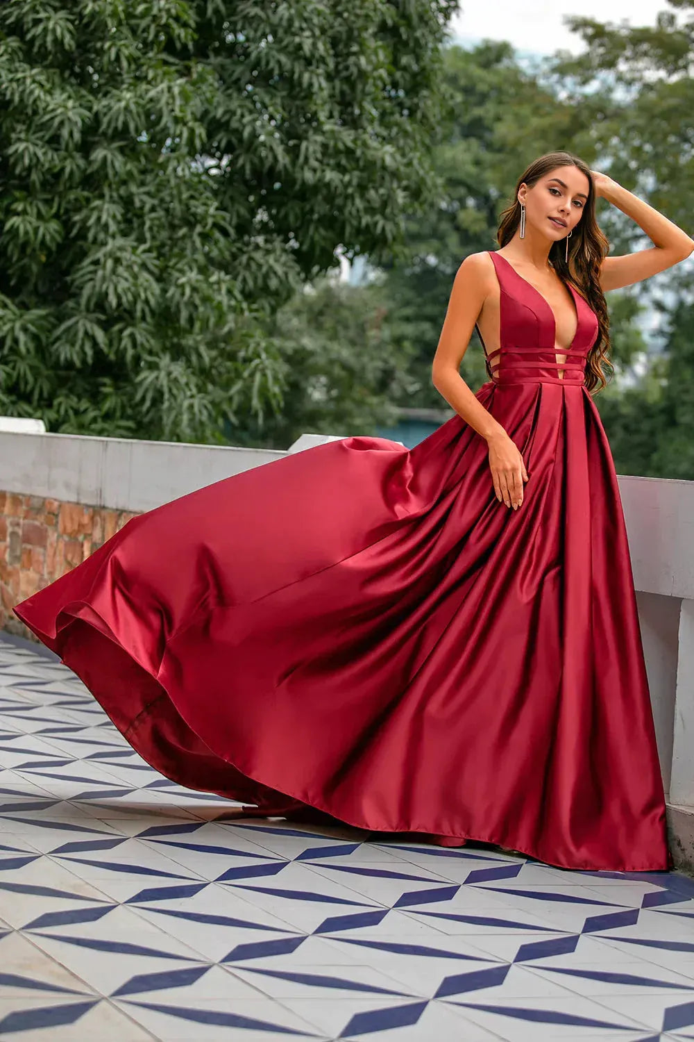 Elegant Satin A-Line Deep V-Neck Sleeveless Lace Up Back Floor-Length Prom Dress female guests Custom