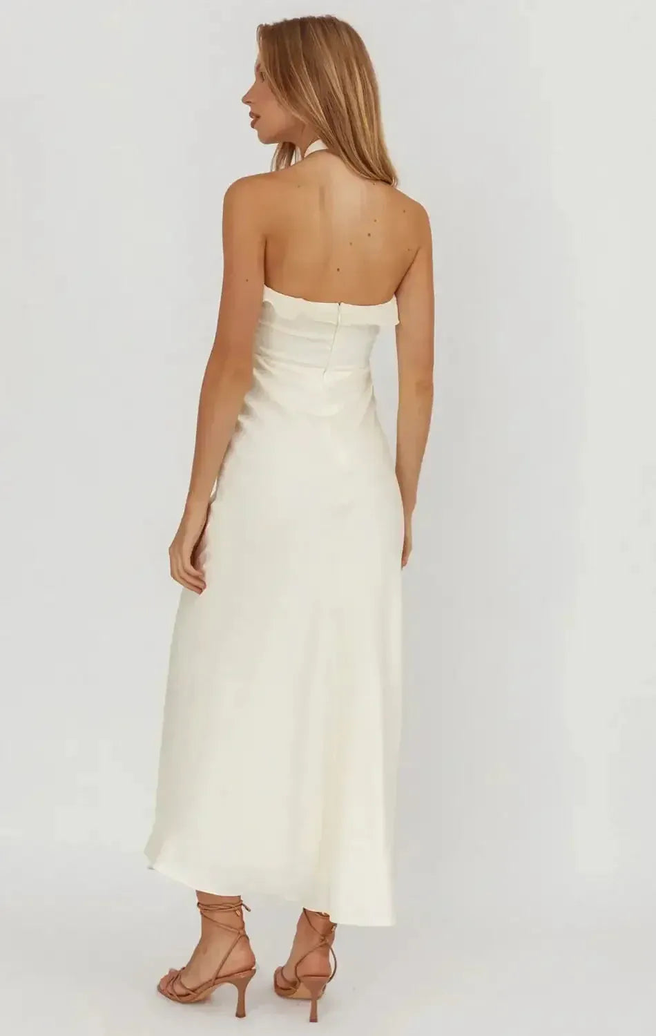 Elegant Sheath Halter Neck Sleeveless Solid Back Midi Formal Dresses