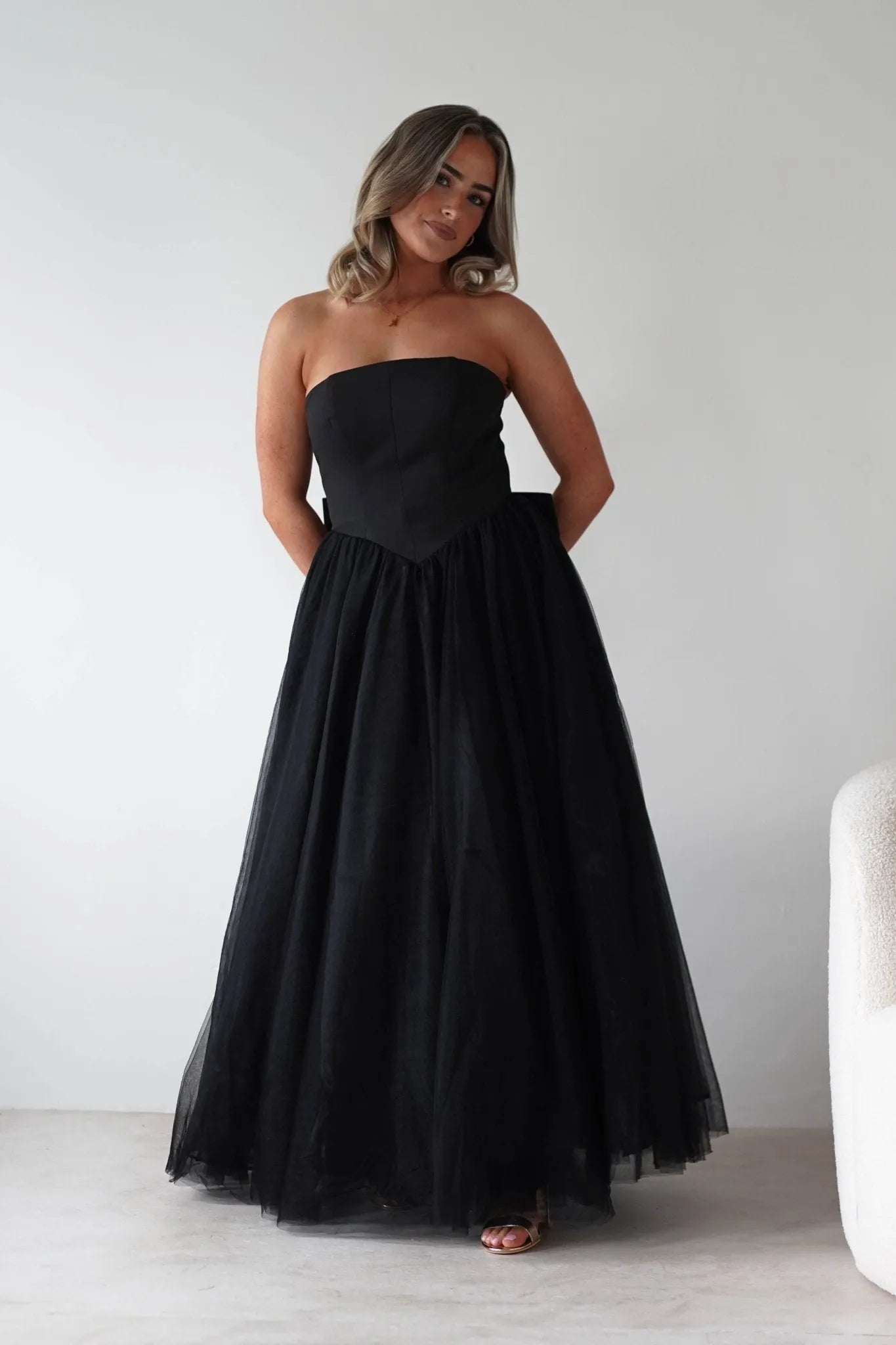 Elegant Strapless Fit-and-Flare Back Bow Floor-Length Formal Prom Dresses