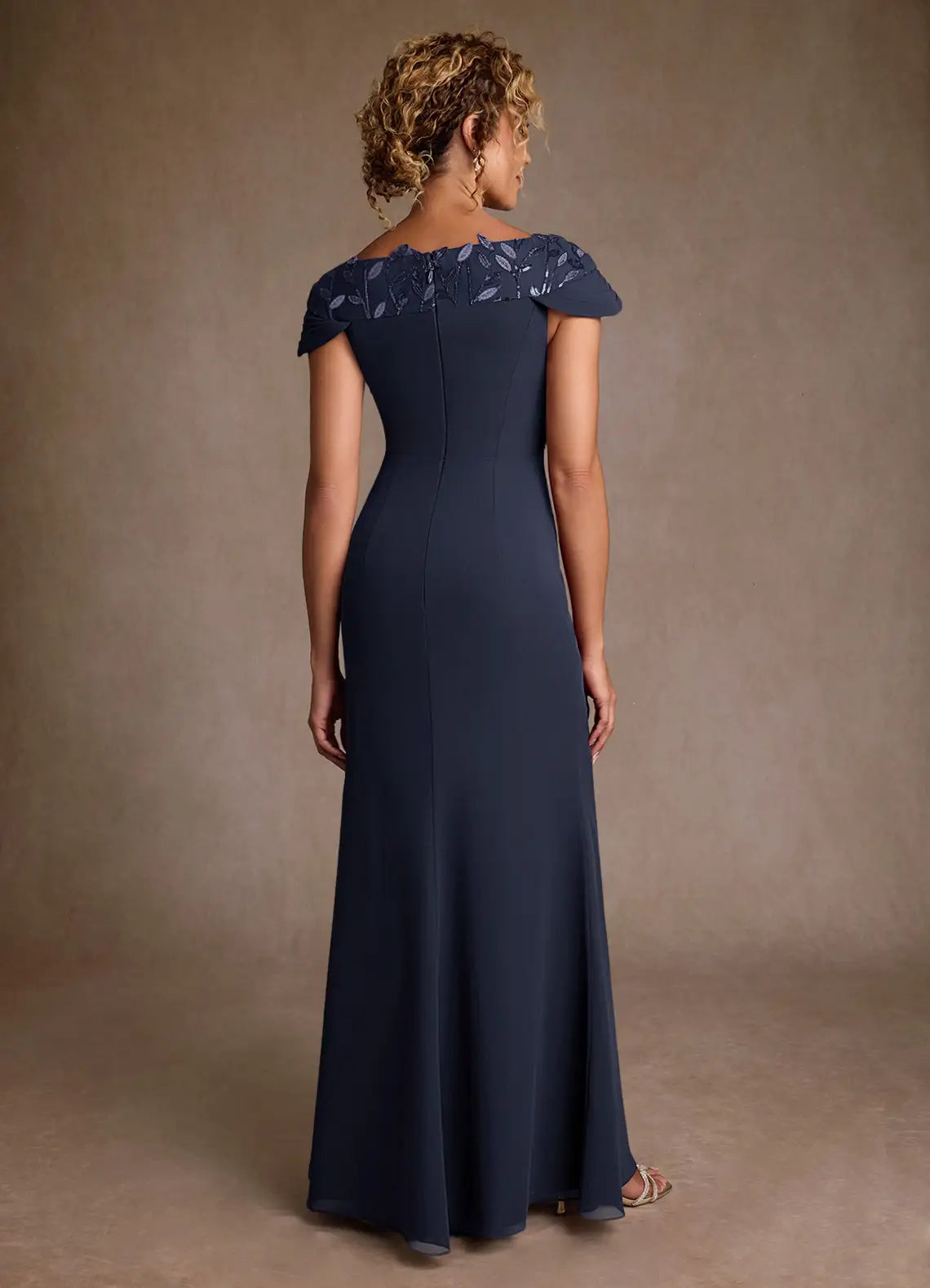 Elegant Trumpet V-Neck Cap Sleeve Lace Trim Floor-Length Mother of the Bride Dress