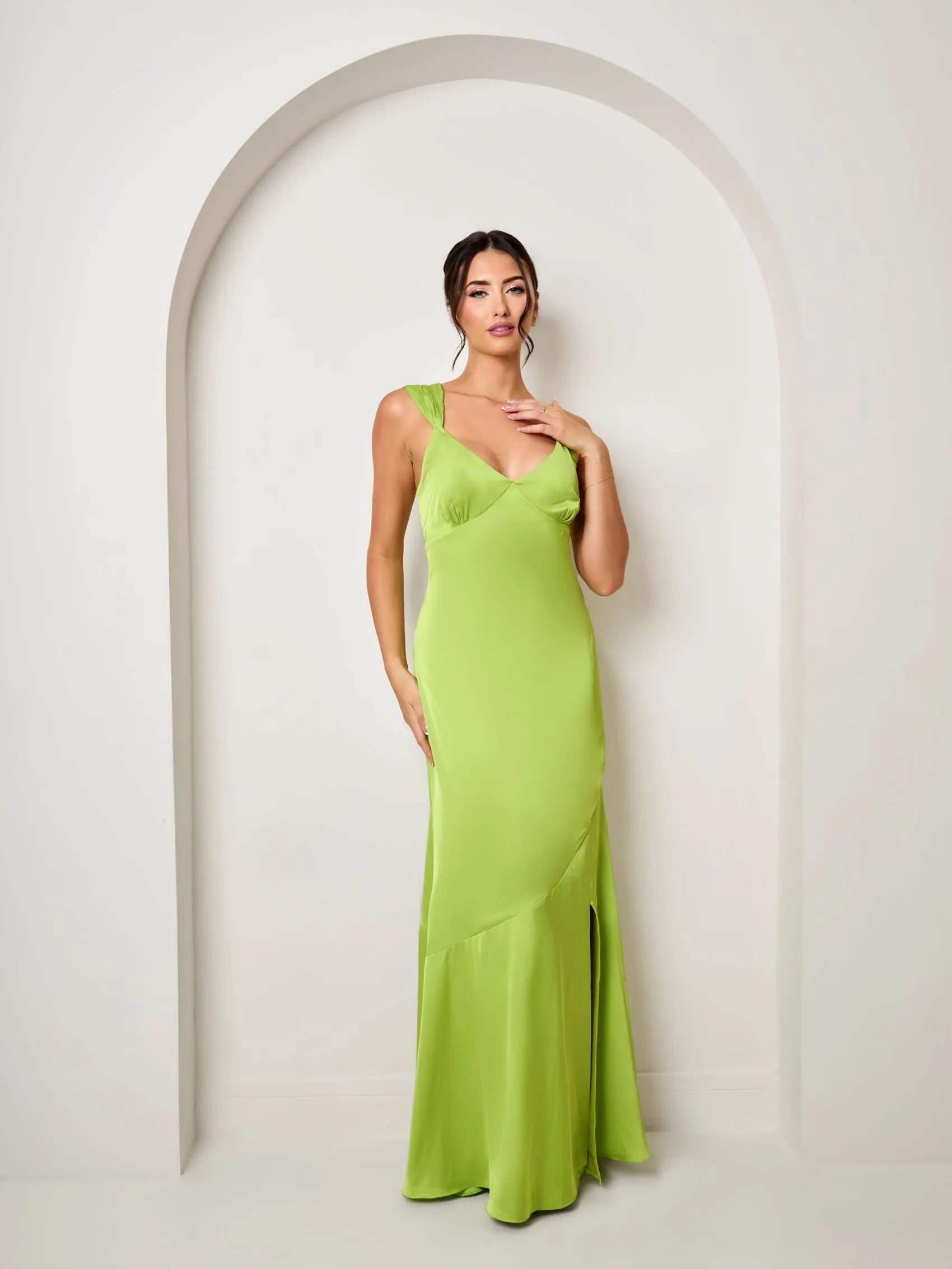 Elegant Trumpet V-Neck Spaghetti Strap Zipper Back Long Evening Dresses