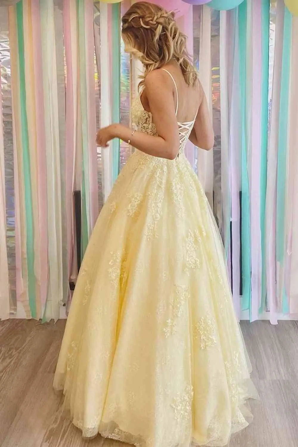 Elegant Yellow A-Line V-Neck Sleeveless Appliques Lace Embroidered Crisscross Back Lace-Up Floor-Length Prom Dresses