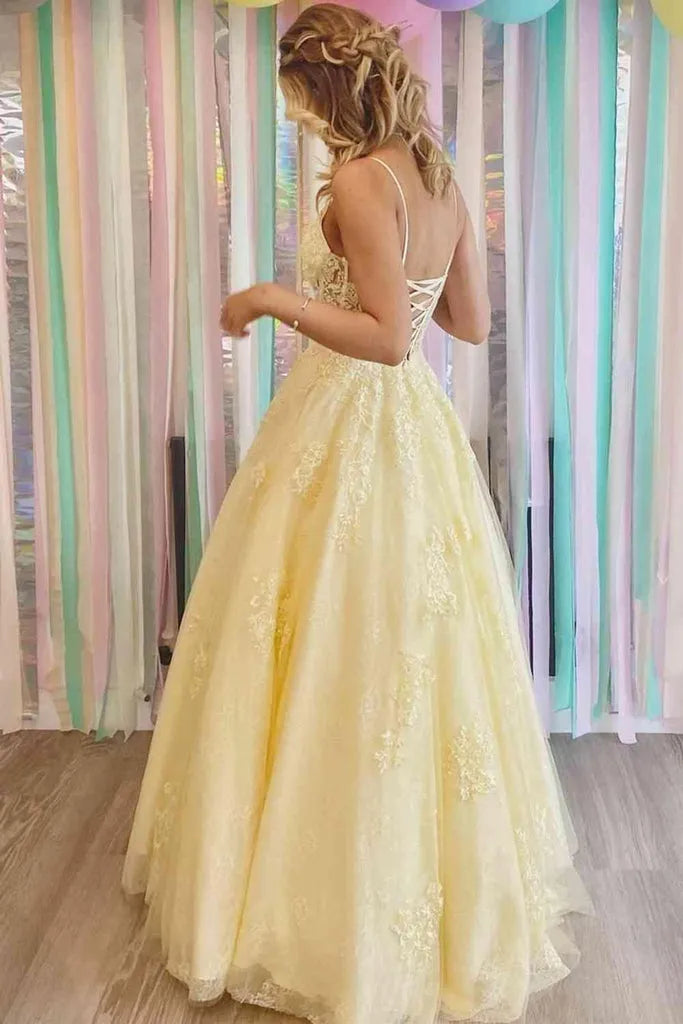 Elegant Yellow A-Line V-Neck Spaghetti Strap Lace Up Lace Appliques Tulle Floor-Length Prom Dress