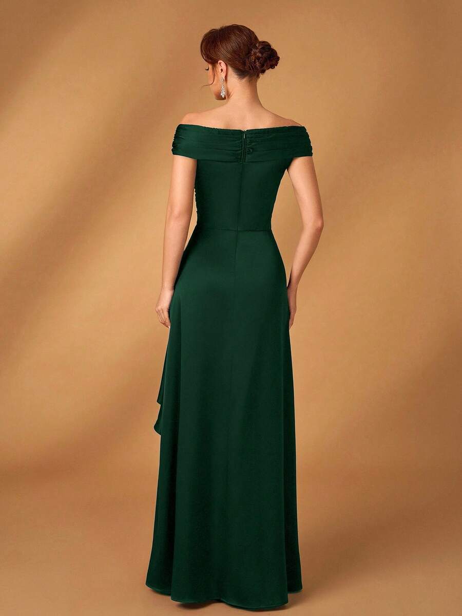 Elegant Mermaid Off-Shoulder Sleeveless Zip-Back Floor-Length Mother of the Bride Dresses