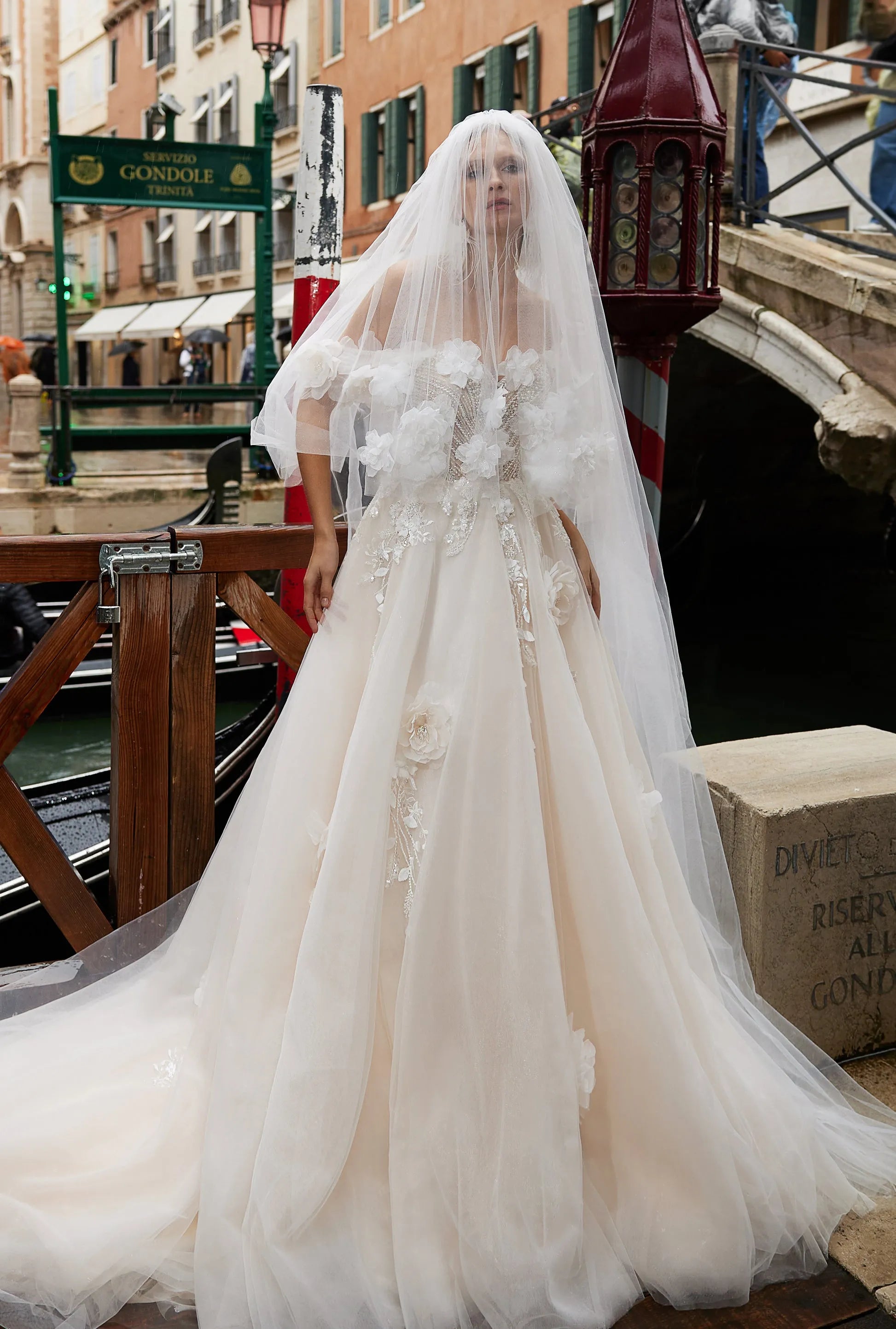 Enchanting Ball Gown Sweetheart Off-the-Shoulder Lace-Up Back Floor-Length Wedding Dresses