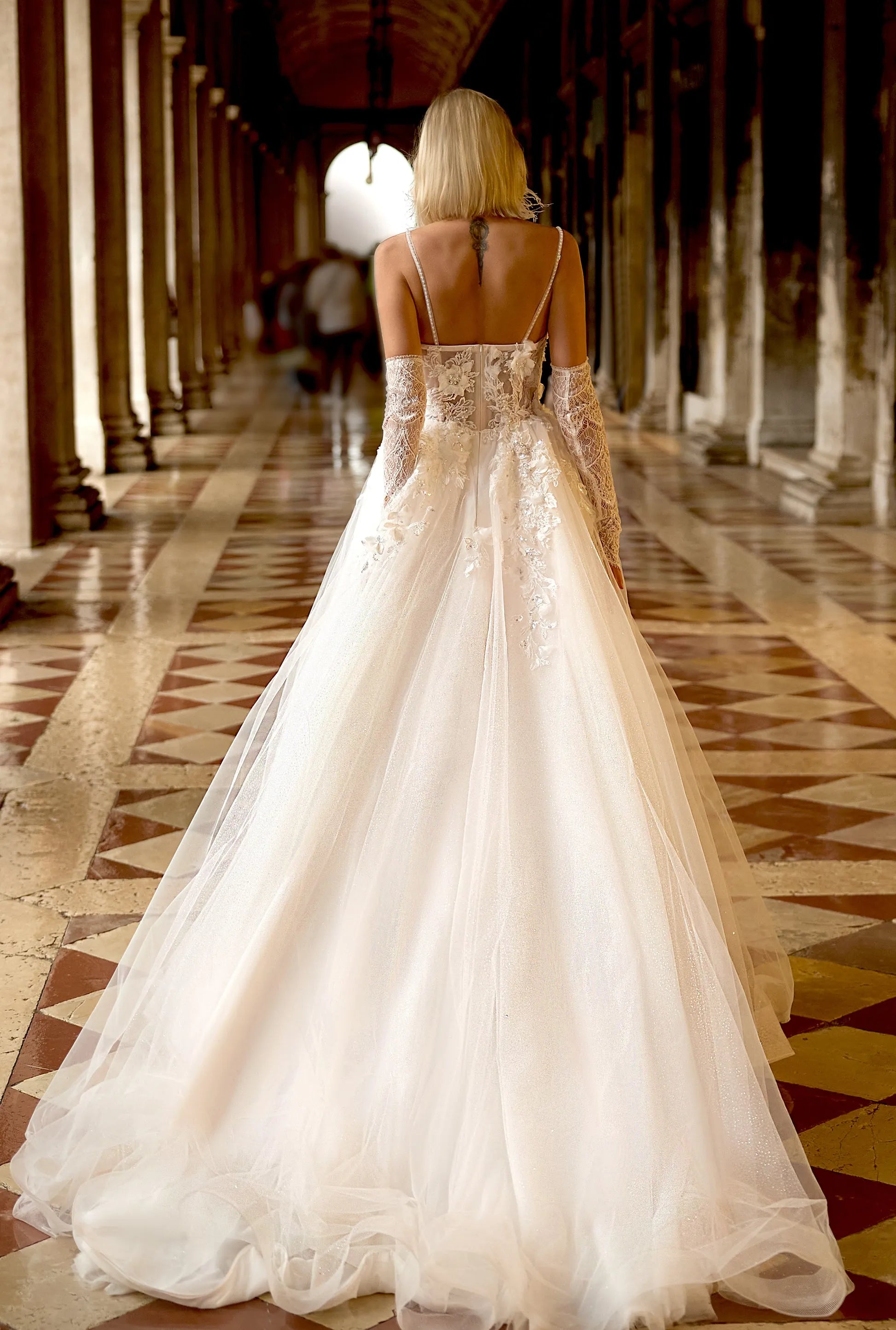 Ethereal Ball Gown V-Neck Detachable-Sleeve Open-Back Floor-Length Wedding Dresses