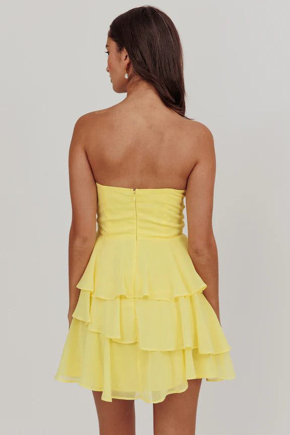 Fashionable A-Line Strapless Sleeveless Ruffle Back Zip Short-Mini Homecoming Dresses