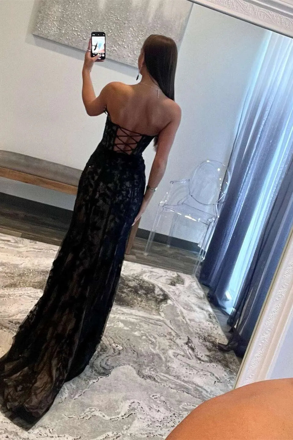 Fashionable Black Mermaid V-Neck Lace Appliques Corset Lace-Up Back Side Slit Floor-Length Prom Dresses