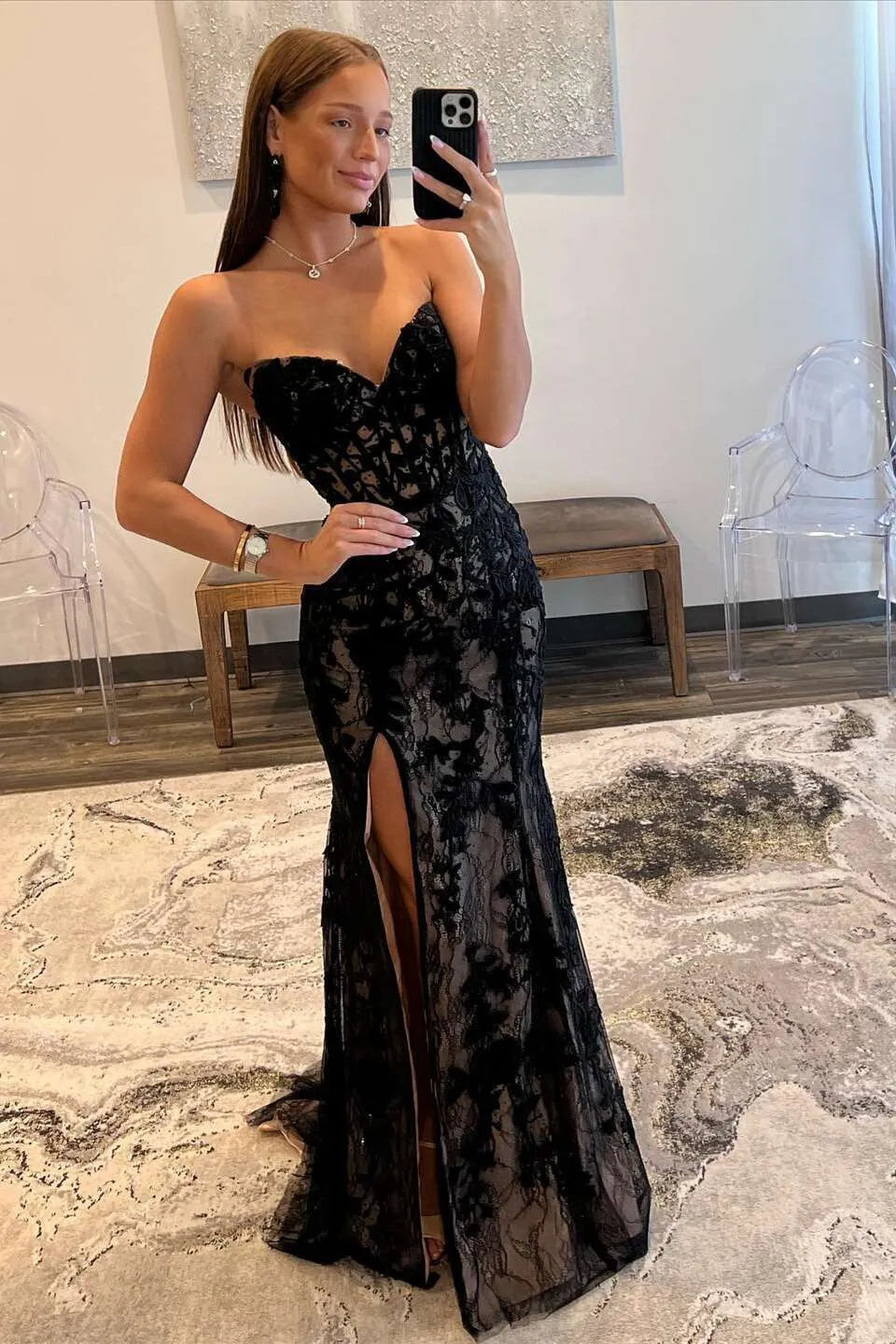 Fashionable Black Mermaid V-Neck Lace Appliques Corset Lace-Up Back Side Slit Floor-Length Prom Dresses