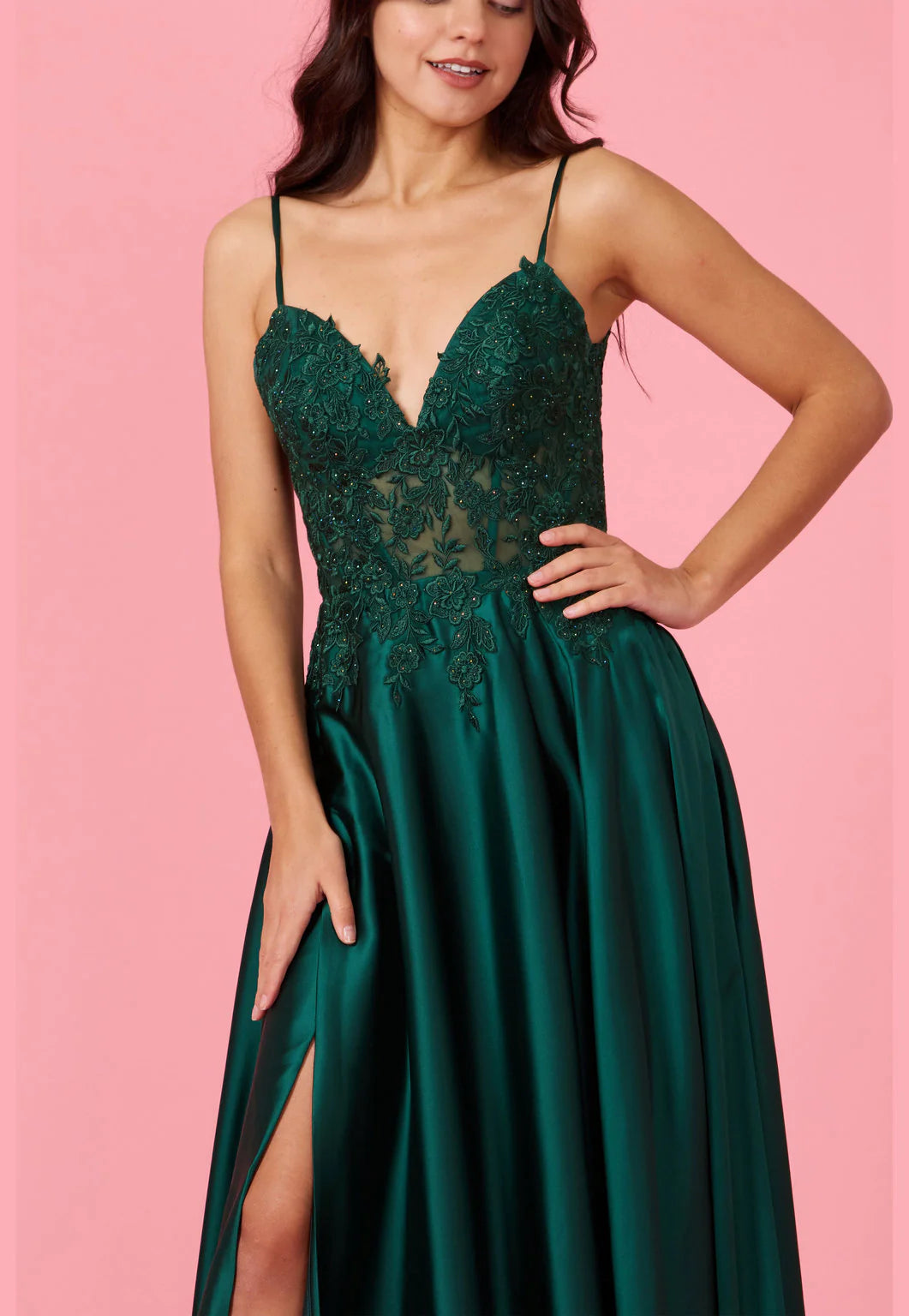 Fashionable Green A-Line Deep V-Neck Sleeveless Lace Embellished Back Zip High-Slit Floor-Length Prom Dress Hot Sale